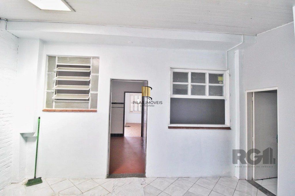 Casa 3 dormitórios no bairro Teresópolis