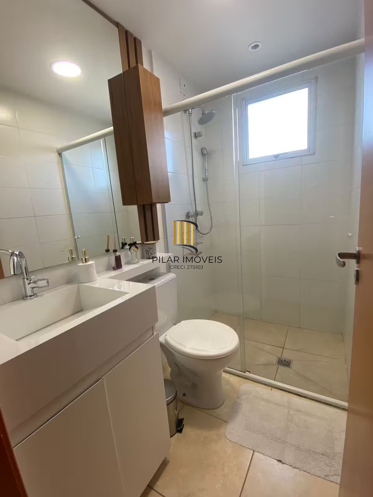 Apartamento 2 dormitórios no bairro Humaitá