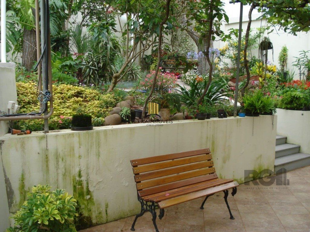 Casa 3 dormitórios no bairro Ipanema