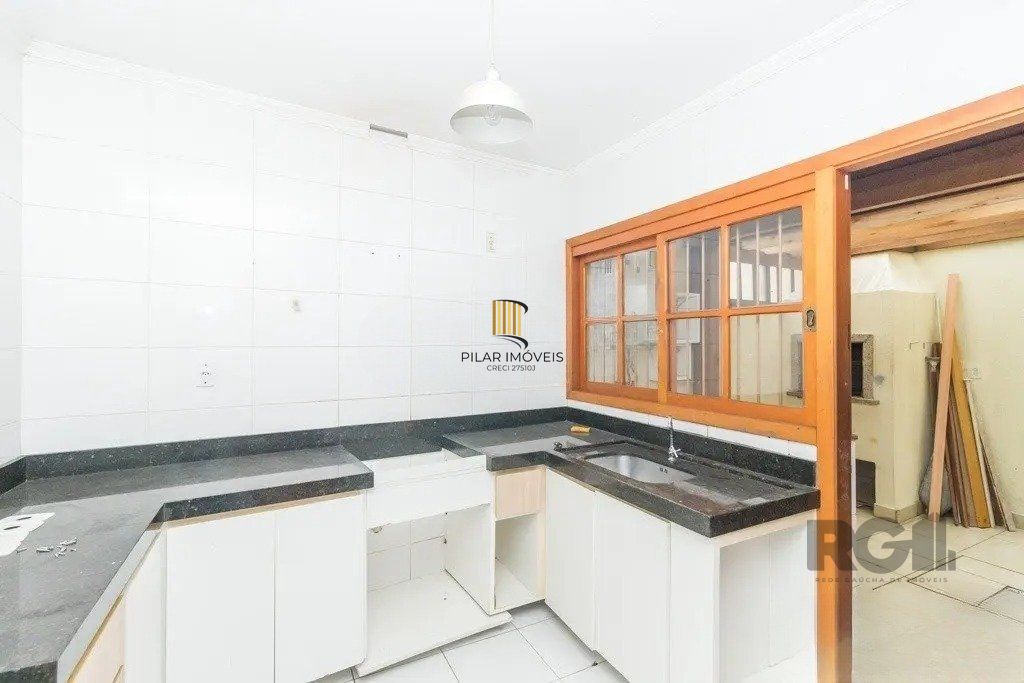 Casa com 3 dormitórios no bairro Jardim Itu