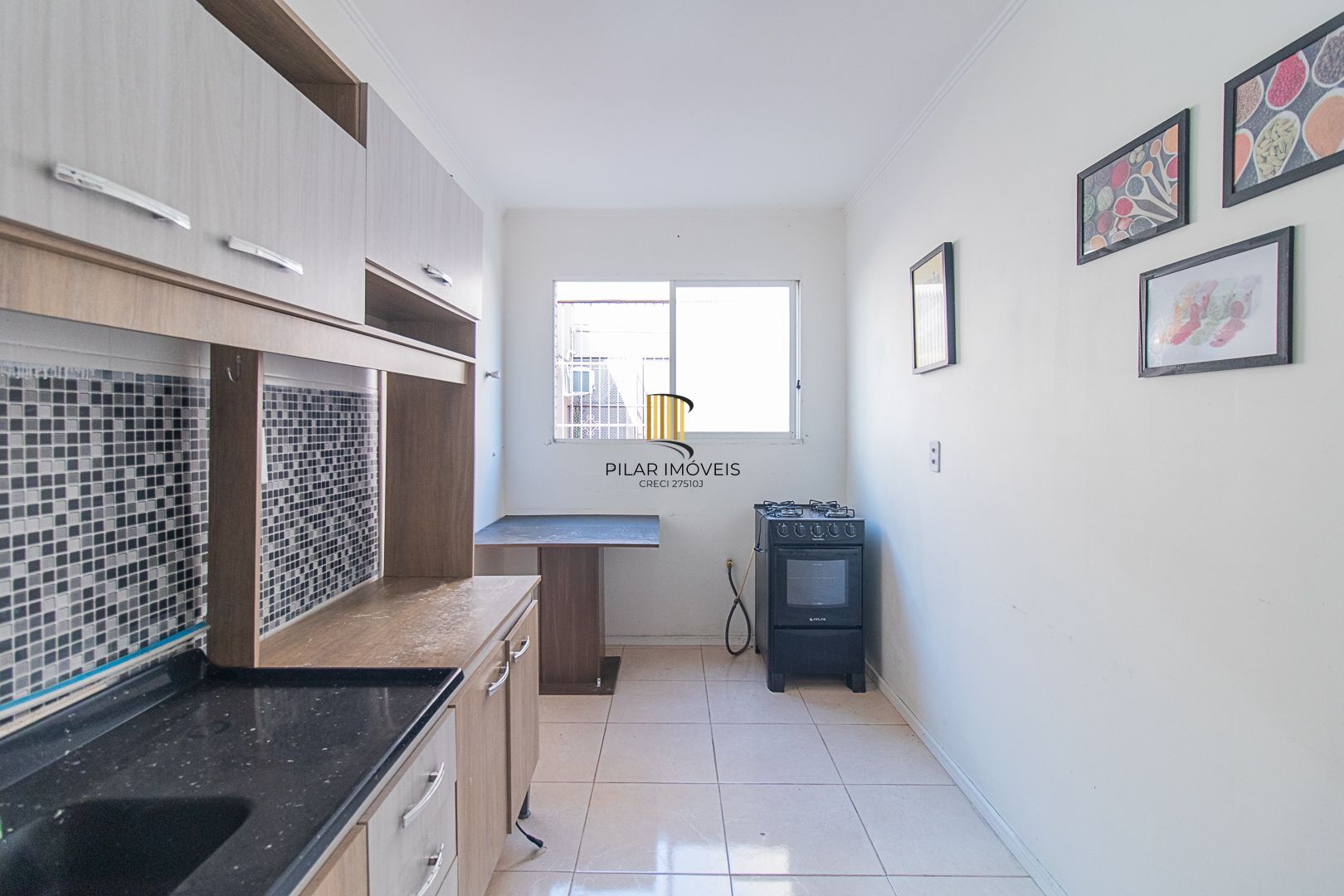 Apartamento de 03 dormitorios no bairro Teresopolis Porto Alegre-RS