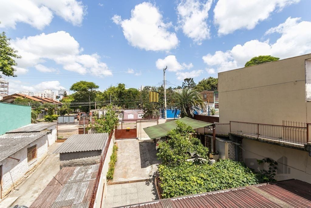 Casa 5 dormitórios no bairro Cristal