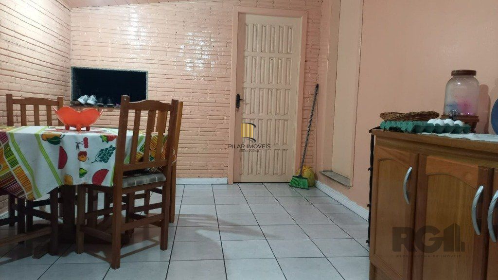 Casa 3 Dormitório(s) Bairro Santa Corona