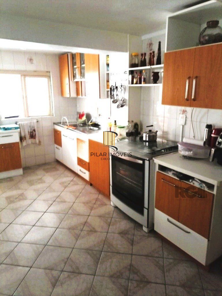 Casa 4 dormitórios no bairro Vila Ipiranga