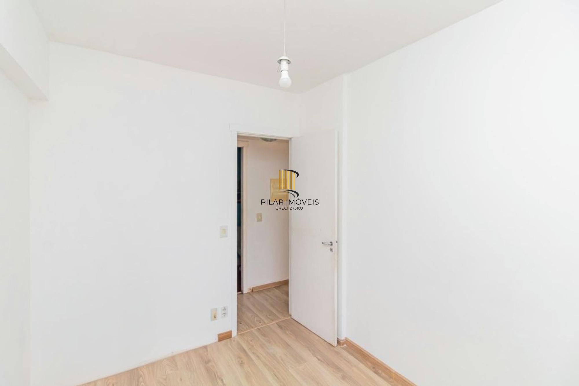 Apartamento de 3 dormitórios à venda no Bairro Santo Antônio - Porto Alegre