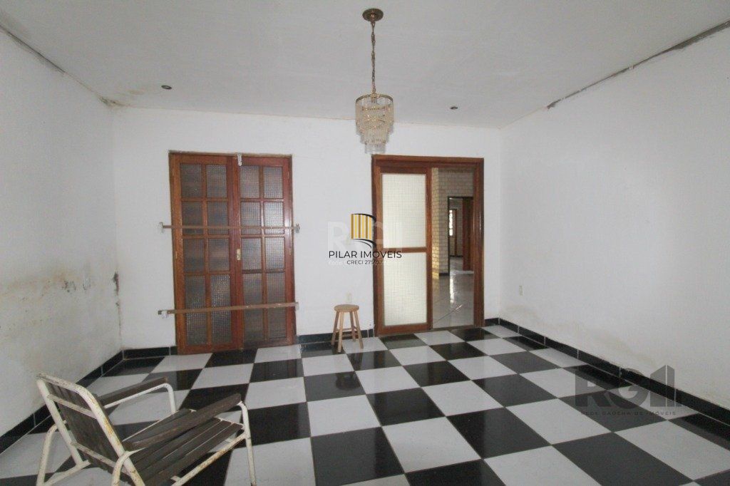 Casa 3 Dormitório(s) Bairro Teresópolis