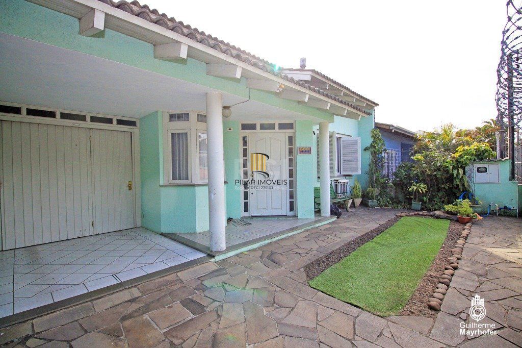 Casa para Venda - 130m², 3 dormitórios, sendo 1 suites, 4 vagas - Sarandi