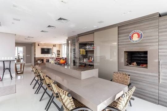 Cobertura para Venda - 626m², 6 dormitórios, sendo 6 suites, 7 vagas - Rio Branco