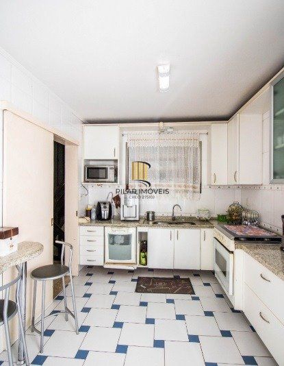 Casa para Venda - 169m², 3 dormitórios, sendo 1 suites, 4 vagas - Ipanema