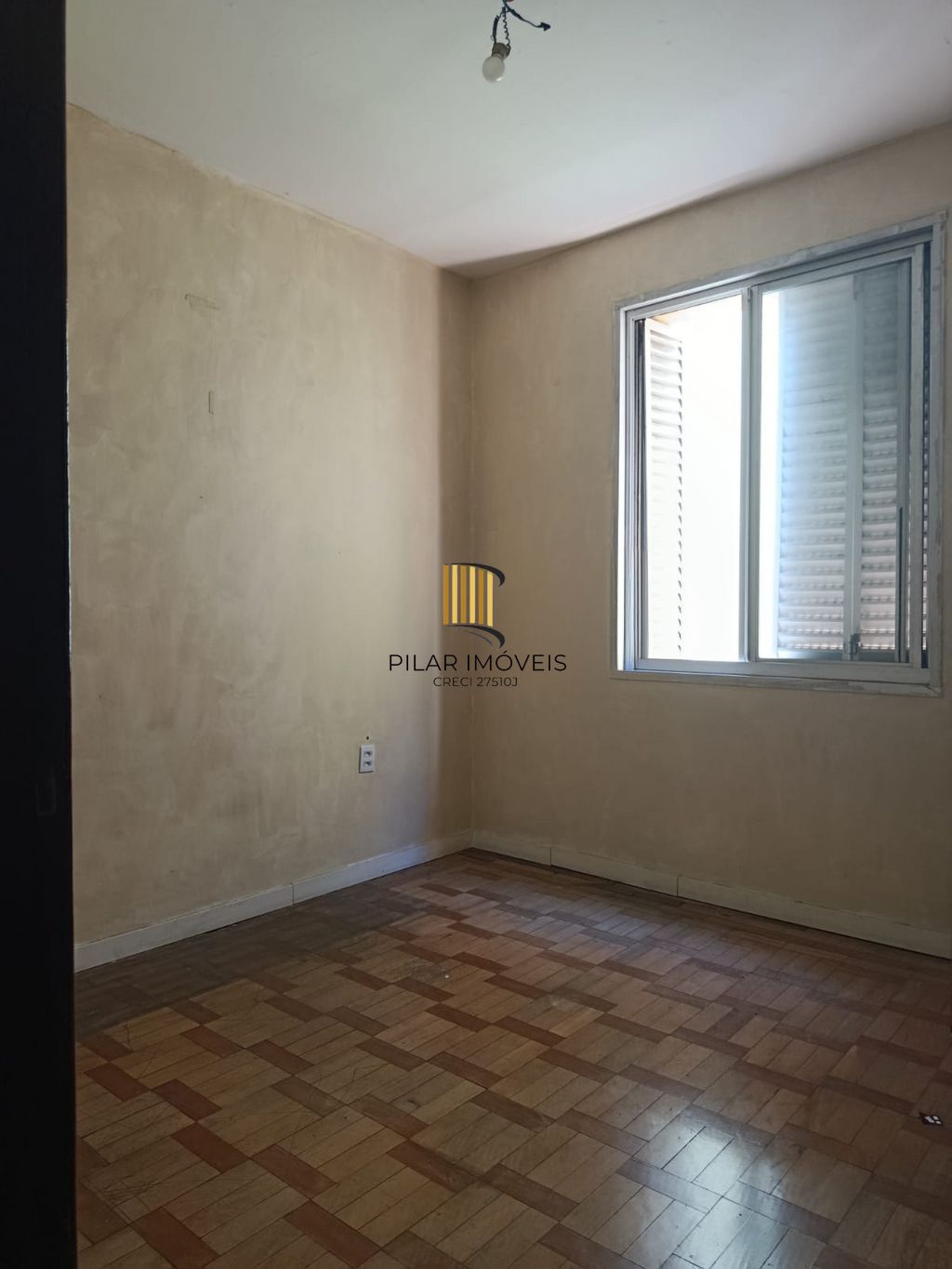 Apartamento de 2 dormitórios à venda no Bairro Partenon - Porto Alegre