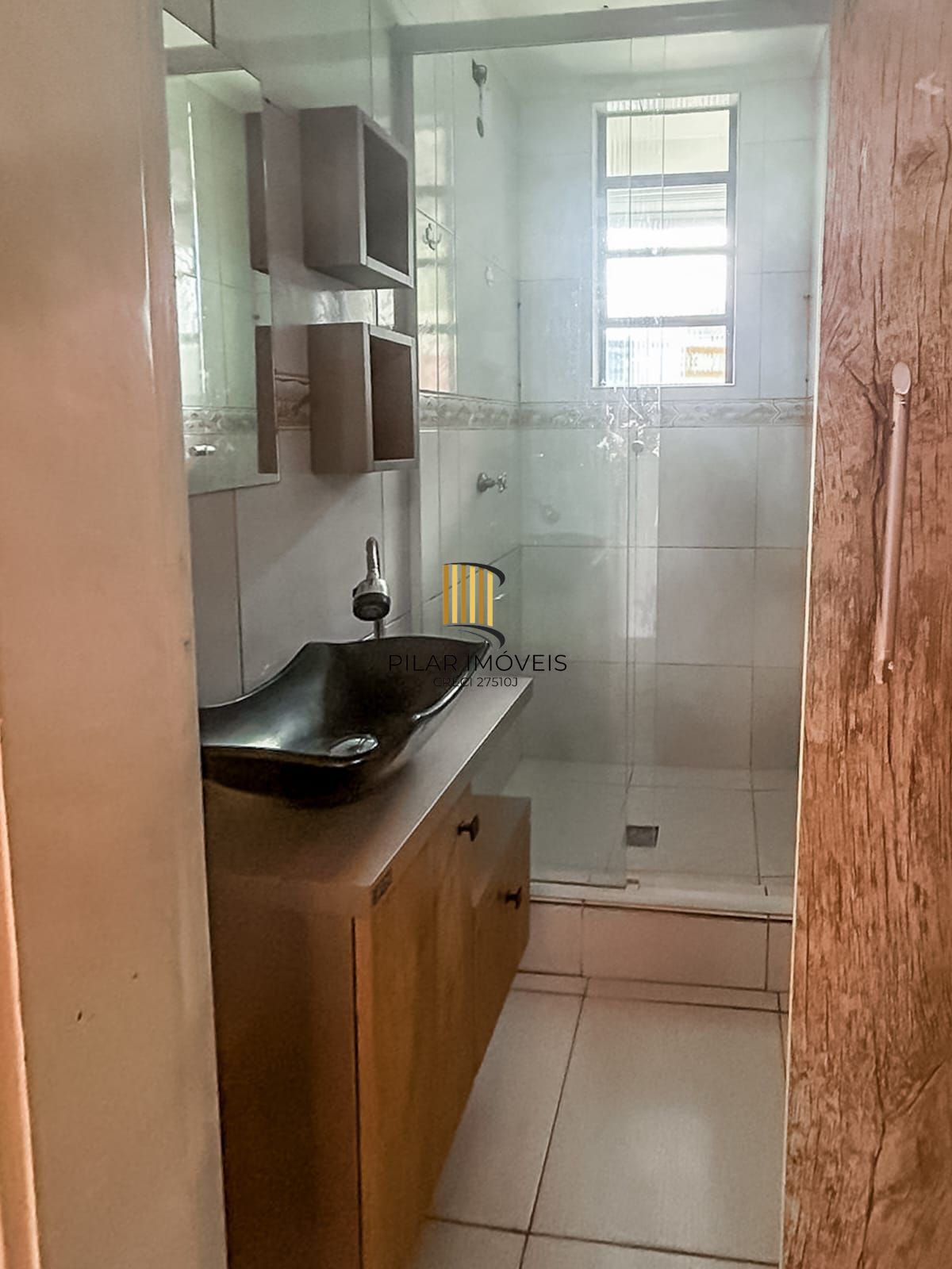 Apartamento 2 dorms bem localizado no bairro Santa Rosa de Lima