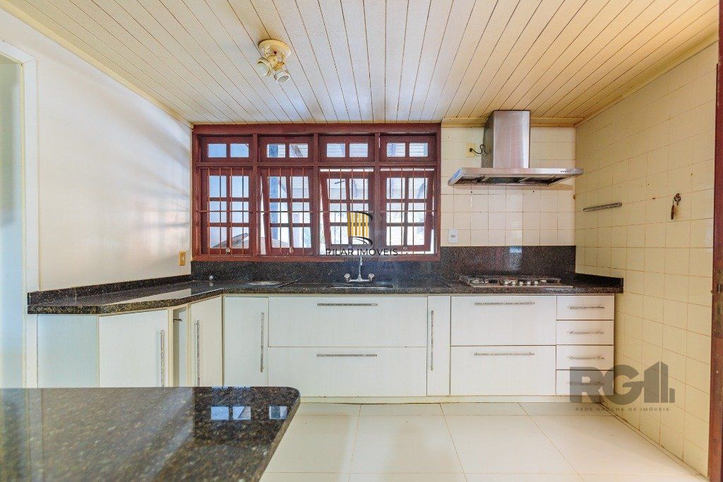 Casa 3 dormitórios no bairro Nonoai