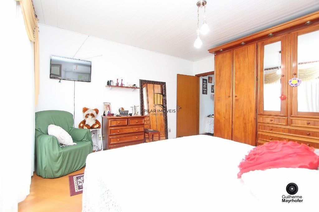 Casa para Venda - 165m², 3 dormitórios, sendo 1 suites, 2 vagas - Medianeira