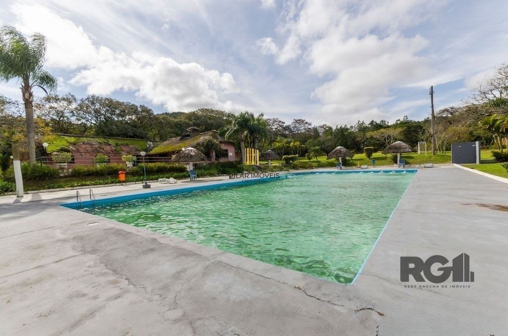 Casa em condomínio de 155m², 3 dormitórios, 4 vagas no bairro Espírito Santo