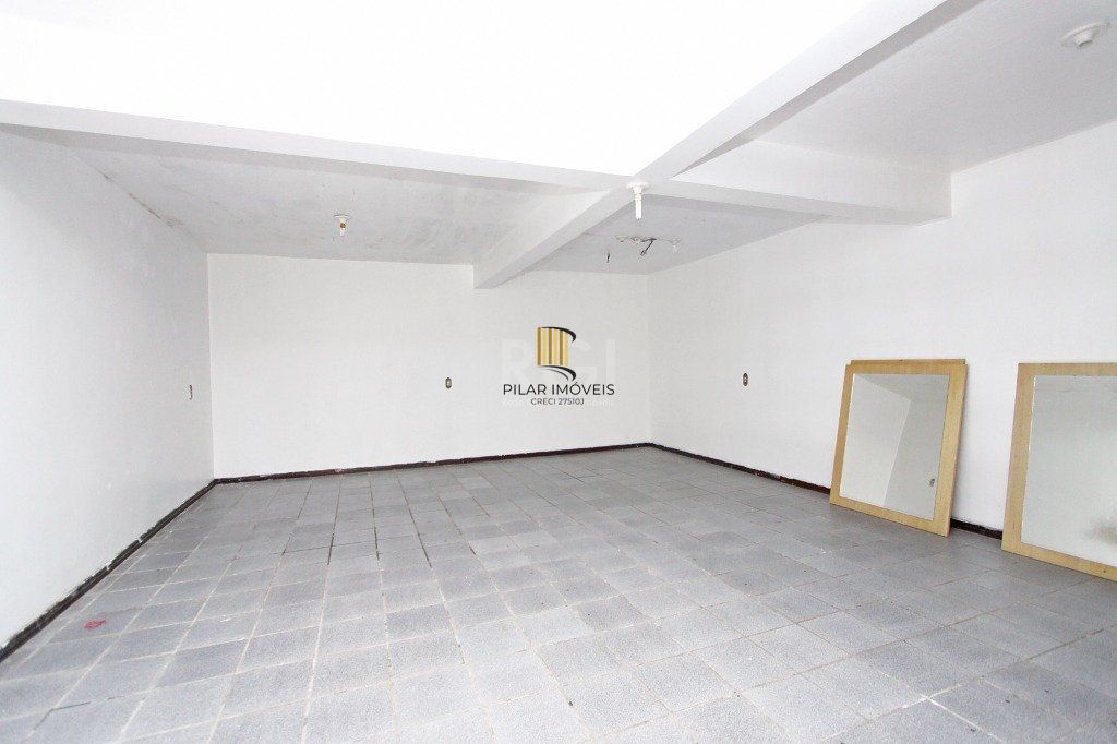 Casa para Locação/Aluguel - 240m², 4 dormitórios, 6 vagas - Nonoai