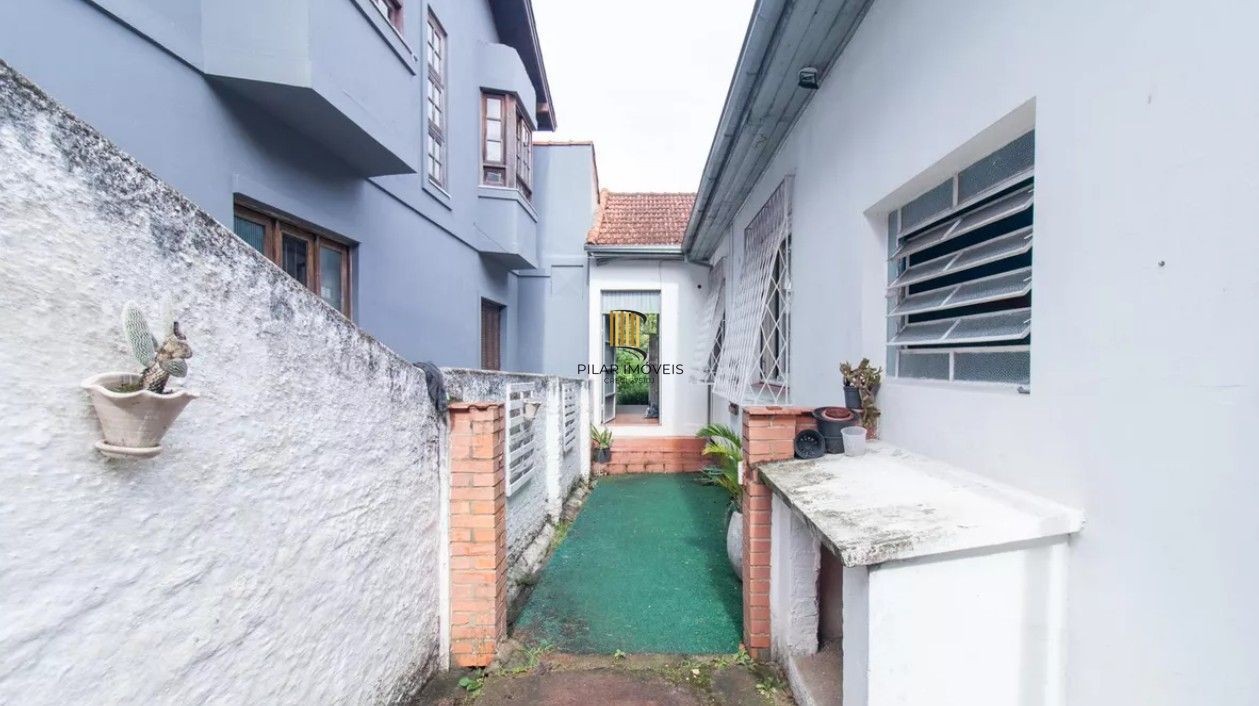 Casa 3 dormitórios Bairro Teresópolis