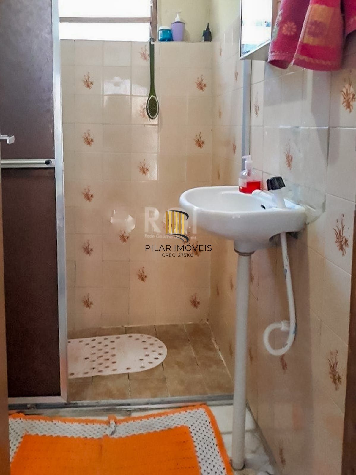 Casa para Venda - 160m², 4 dormitórios, 2 vagas - Glória