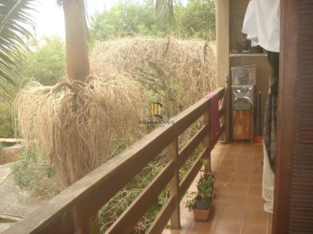 Casa para Venda - 500m², 6 dormitórios, sendo 2 suites, 4 vagas - Glória