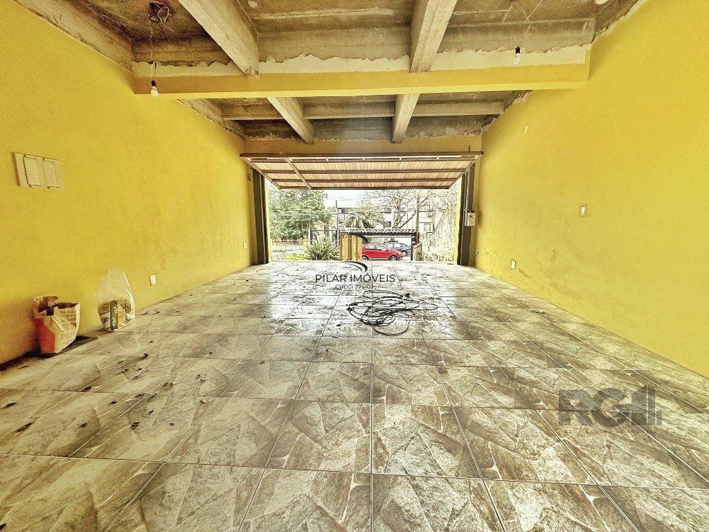 Casa 3 dormitórios no bairro Nonoai