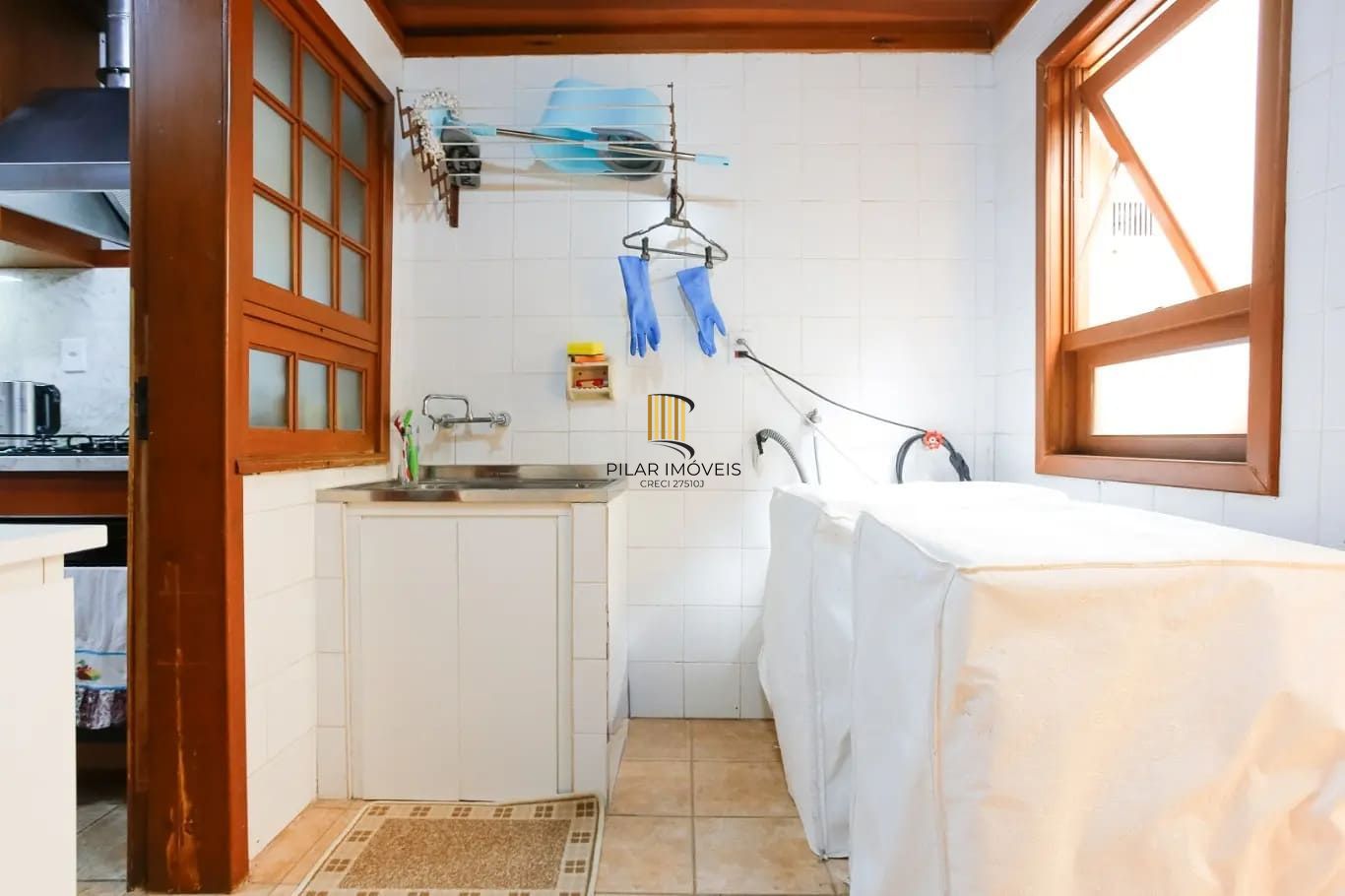 Casa com 3 dormitórios no Bairro Tristeza, em Porto Alegre