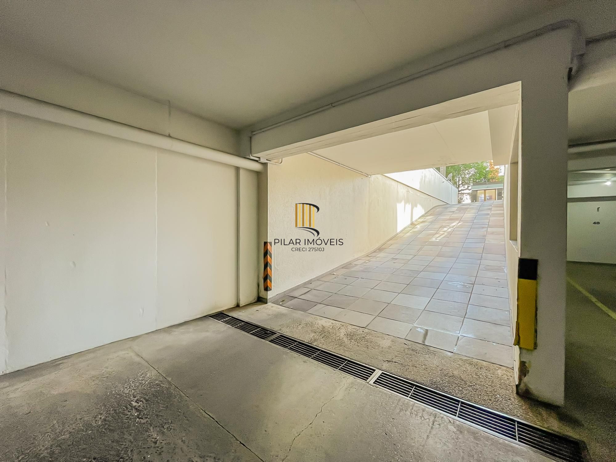 Lindo apartamento 03 dormitórios, duas vagas Coração Menino Deus