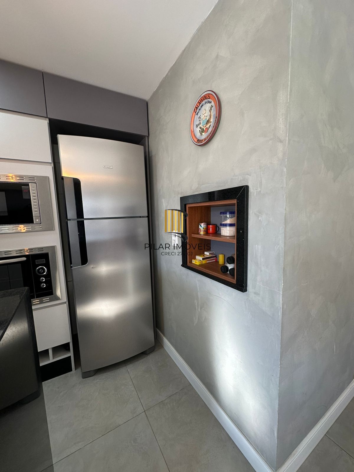 Apartamento Mobiliado e Reformado com Closet, Churrasqueira e Infraestrutura Completa no Centro de Porto Alegre