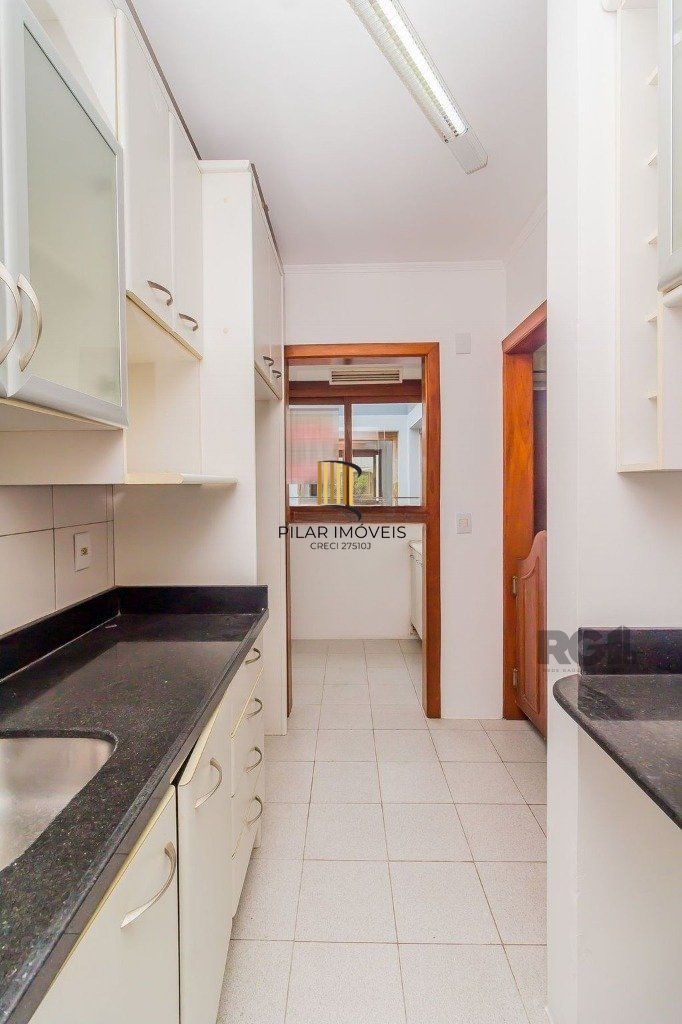 Apartamento 62m² - 2 dormitórios sendo 1 suíte e 1 vaga no bairro Tristeza