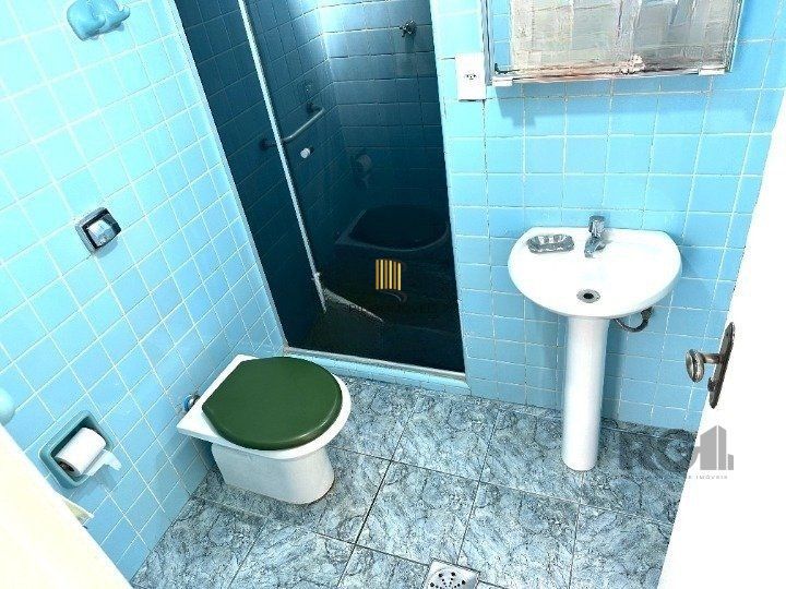 Casa 3 dormitórios no Bairro Glória, próxima a Prof. Oscar Pereira.