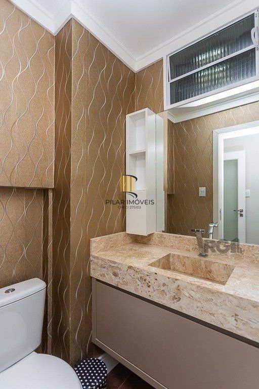 Excelente apartamento de 108m² com 3 dormitórios sendo 1 suíte. 