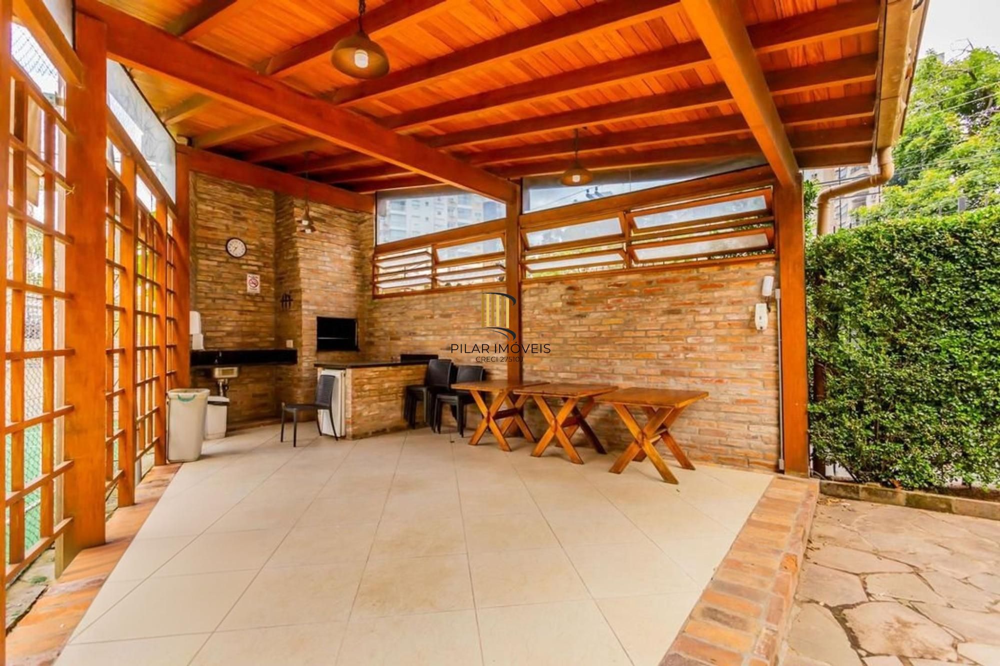 Apartamento de 3 dormitórios à venda em Passo D'areia, Porto Alegre.