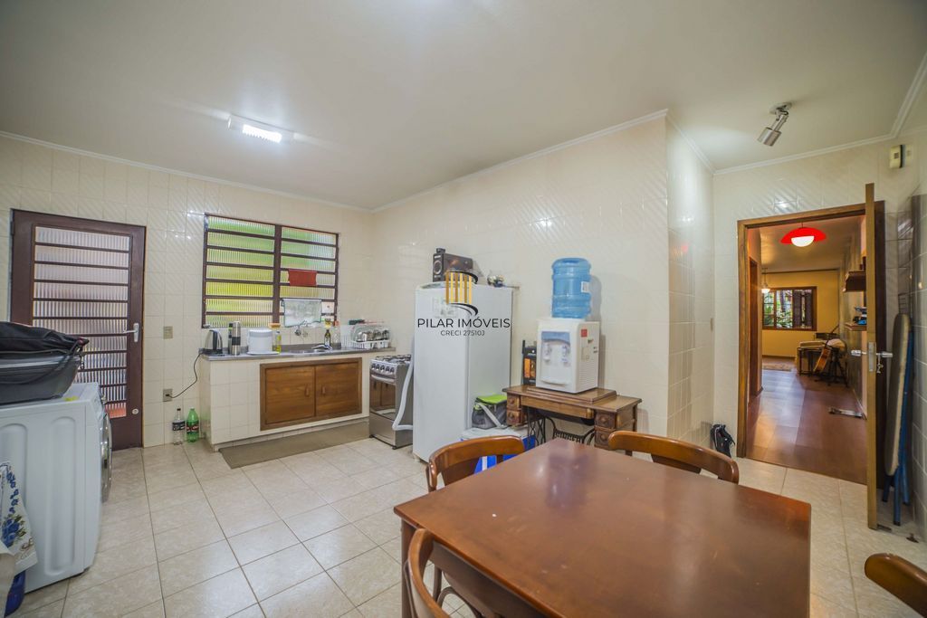 Casa de 4 dormitórios à venda no Bairro Santa Tereza - Porto Alegre