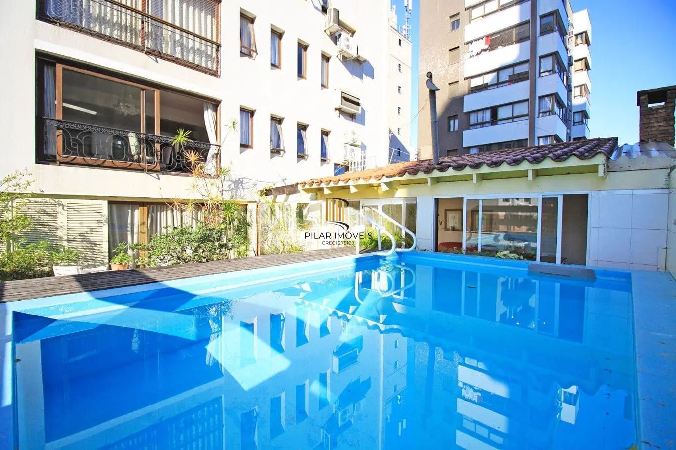 Apartamento Garden de 3 dormitórios à venda no Bairro Petrópolis.