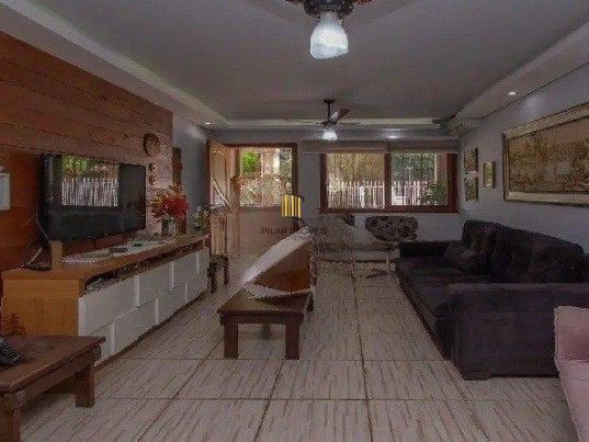 Casa 3 dormitórios no bairro Nonoai