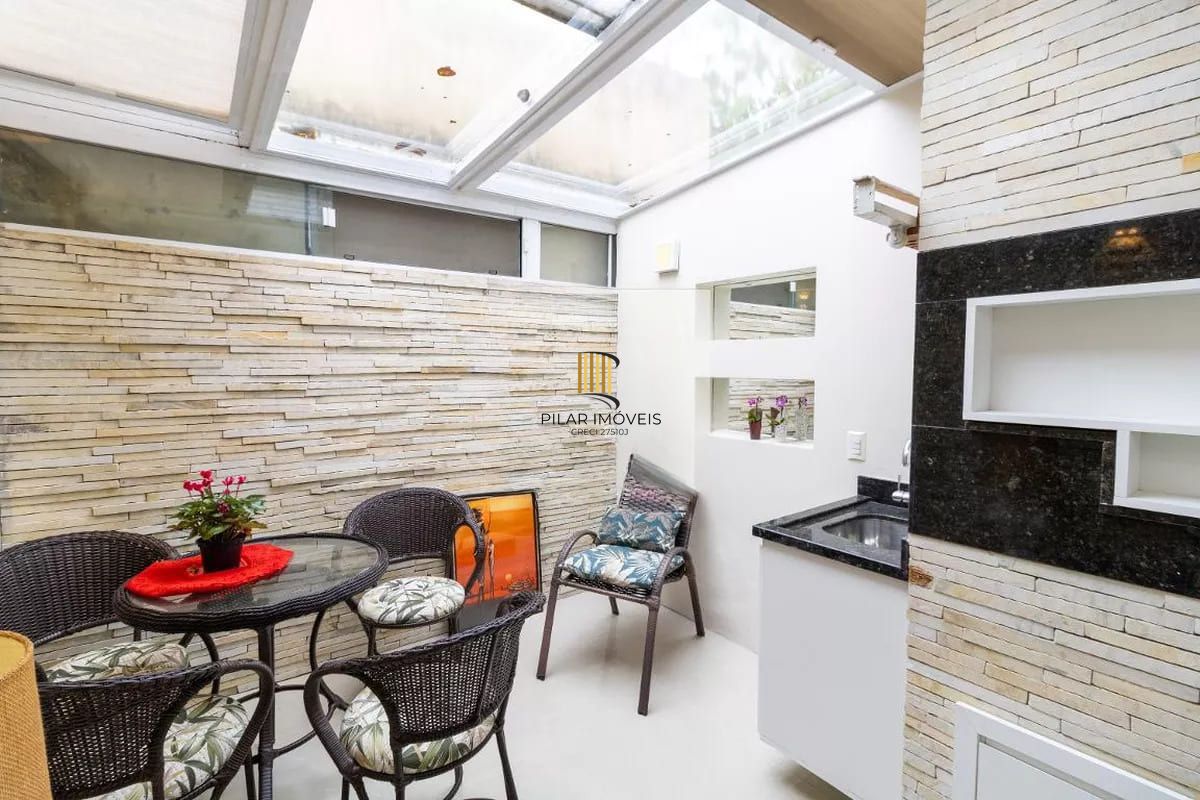 Casa de condomínio com 150m², 3 quartos e 2 vagas