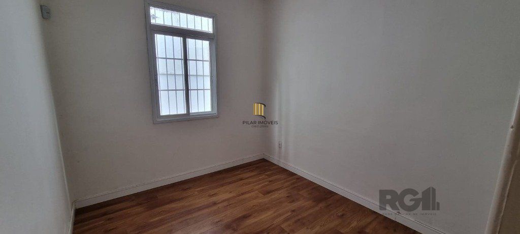 Casa de 2 dormitórios no bairro Petrópolis