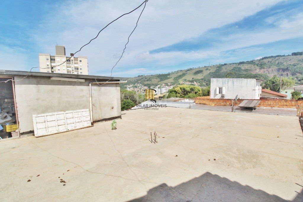 Loja para Venda - 60m², 0 dormitórios, 3 vagas - Petrópolis