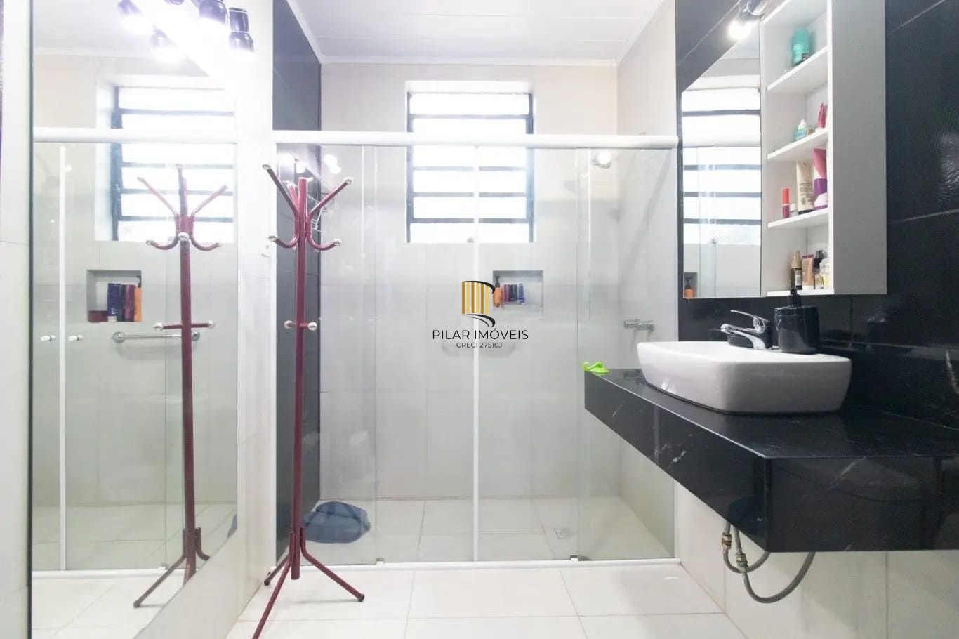 Casa com 4 dormitórios e 175m² à venda no Bairro Santa Tereza