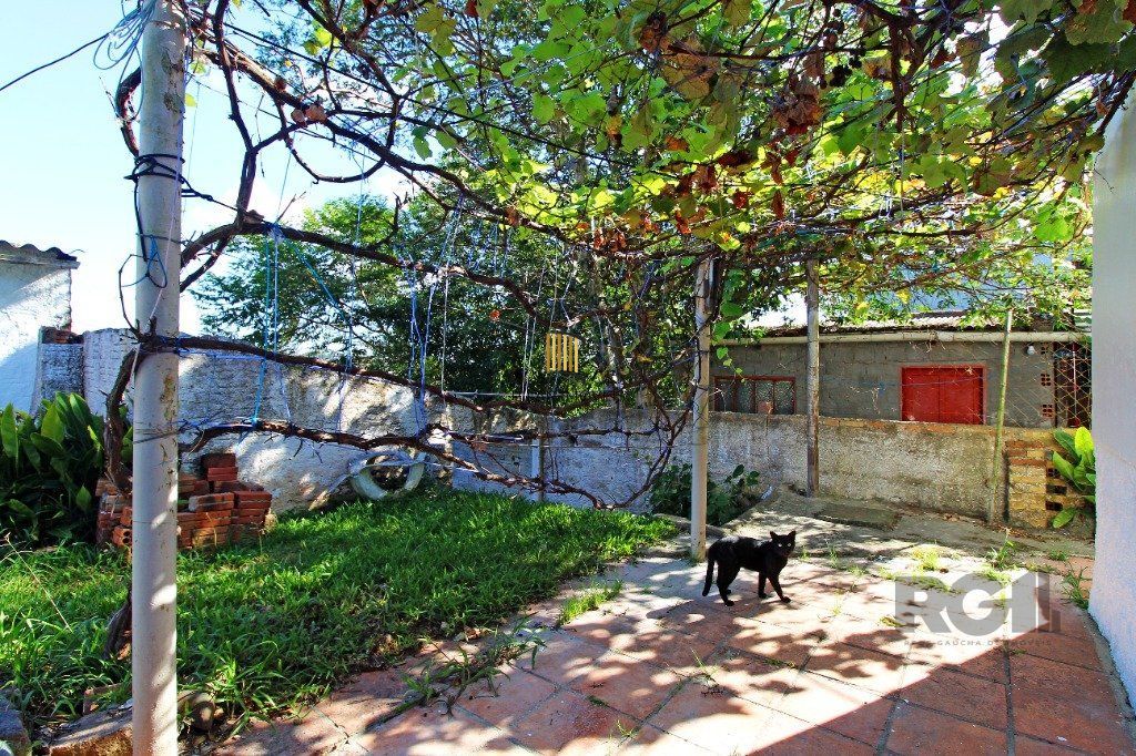 Casa 3 dormitórios no bairro Nonoai