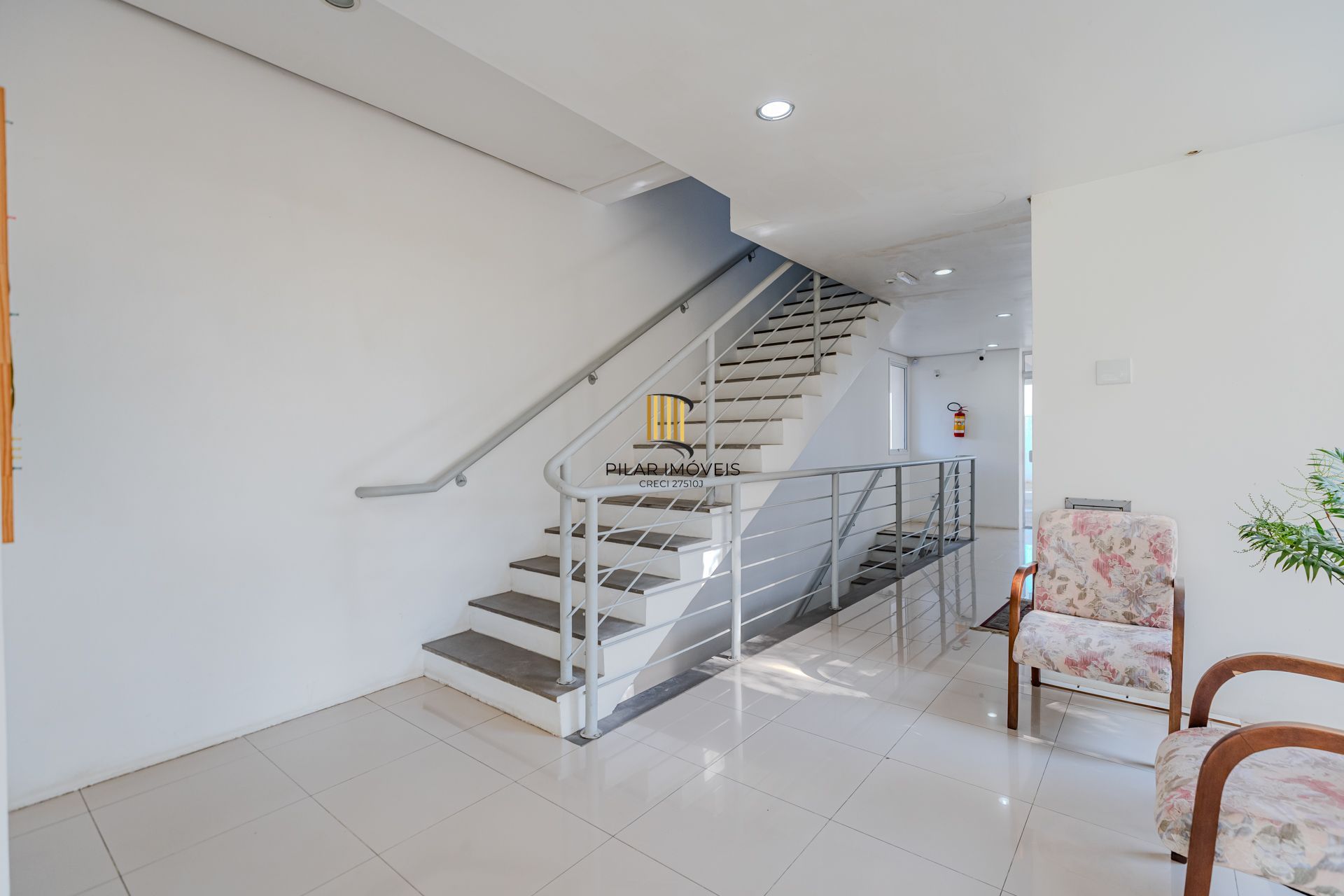 Apartamento para Venda - 59m², 2 dormitórios, sendo 1 suites, 2 vagas - Santa Tereza