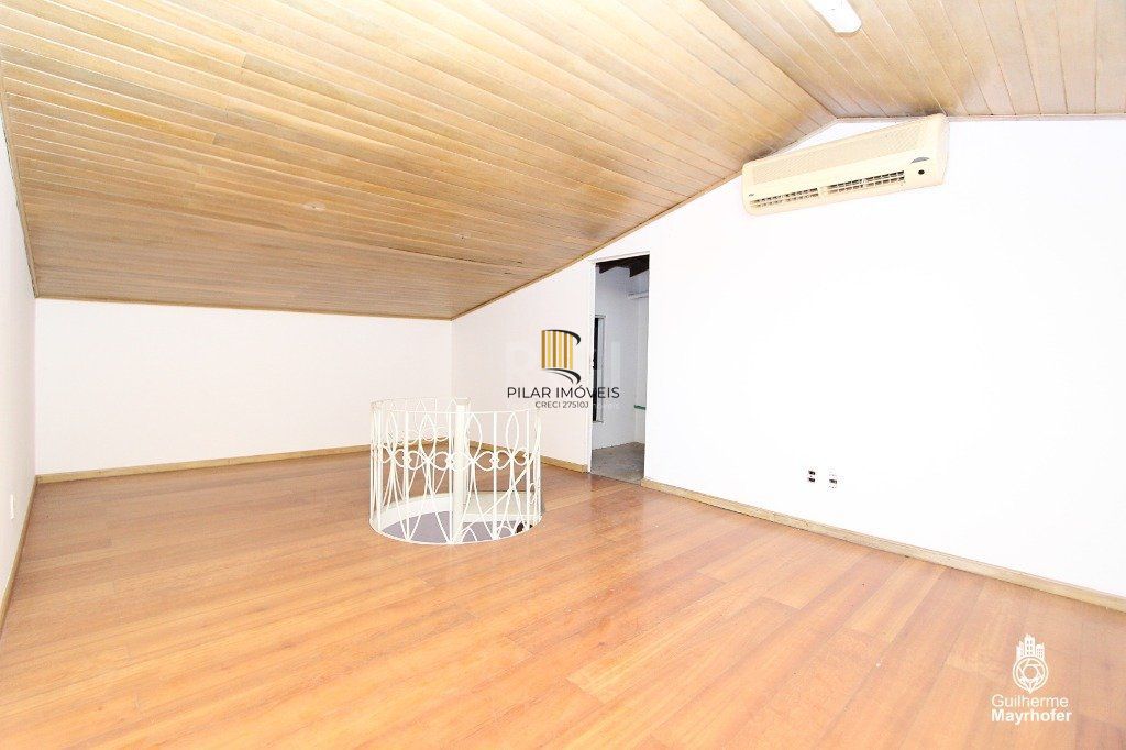 Casa para Venda - 393m², 4 dormitórios, sendo 2 suites, 4 vagas - Ipanema