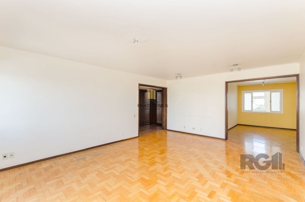 Apartamento 152m², 3 dormitórios, 2 vagas no bairro Auxiliadora