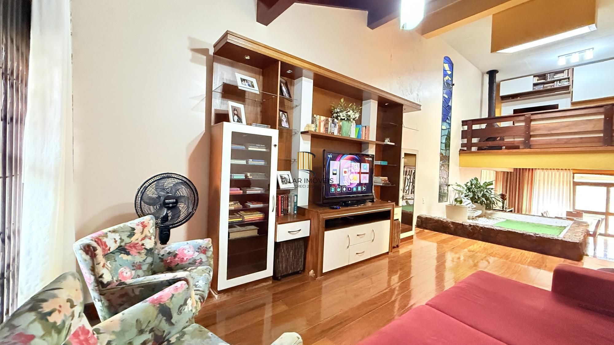 Casa para Venda - 260m², 4 dormitórios, sendo 1 suites, 4 vagas - Nonoai