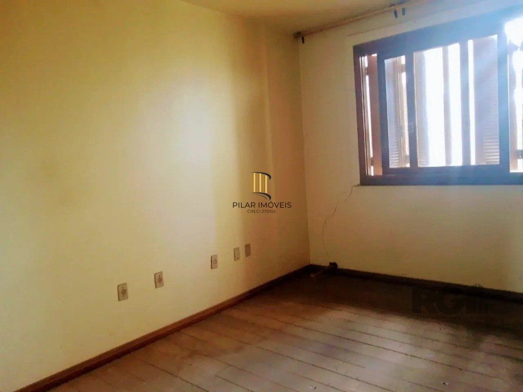 Casa com 3 dormitórios no bairro Tristeza