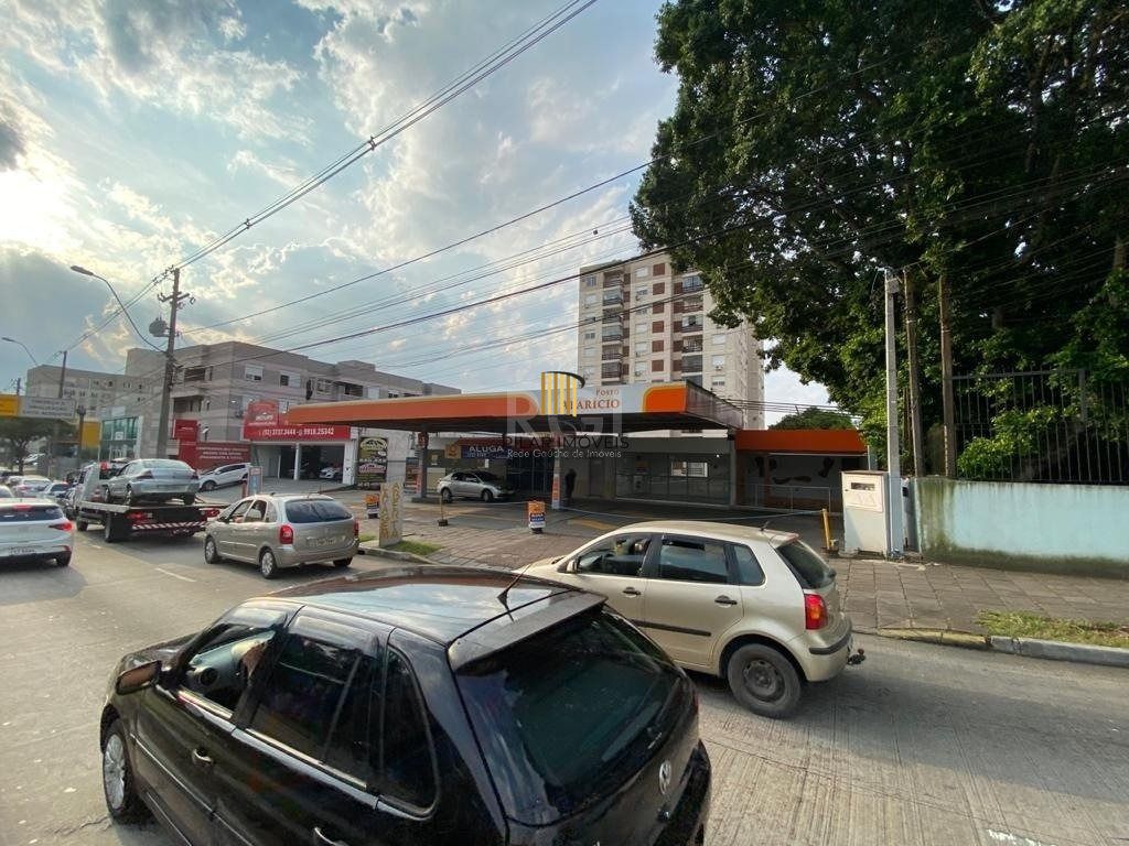 Loja para Venda - 1400m², 0 dormitórios, 15 vagas - Glória