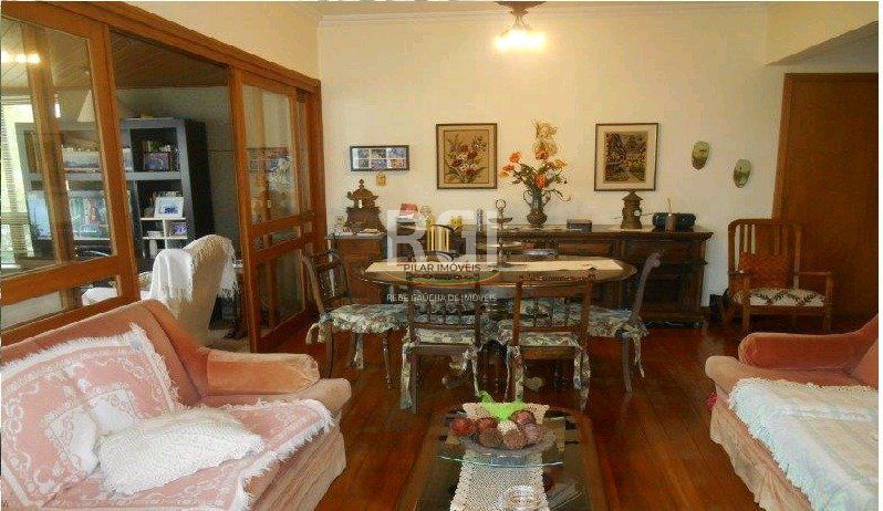 Apartamento para Venda - 137m², 3 dormitórios, sendo 1 suites, 2 vagas - Petrópolis