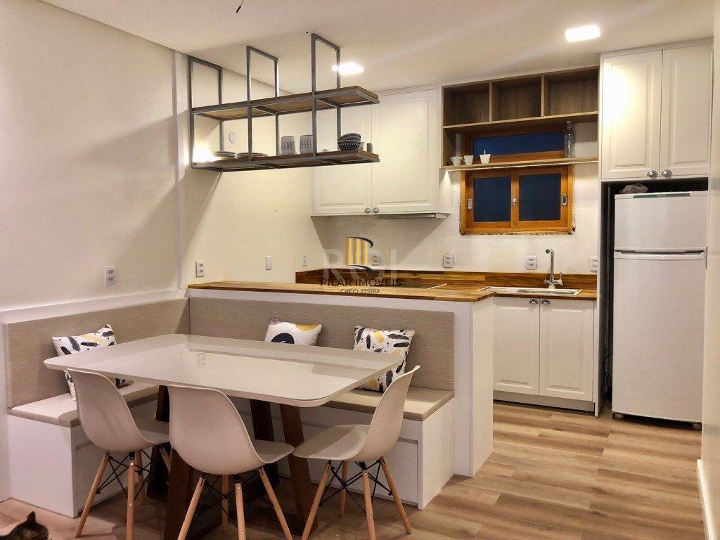 105m²  3 dormitórios  1 suites  1 vaga vista para o mar - Prainha