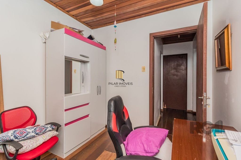 Casa 207m² - 3 dormitórios, 3 vagas no bairro Vila Nova