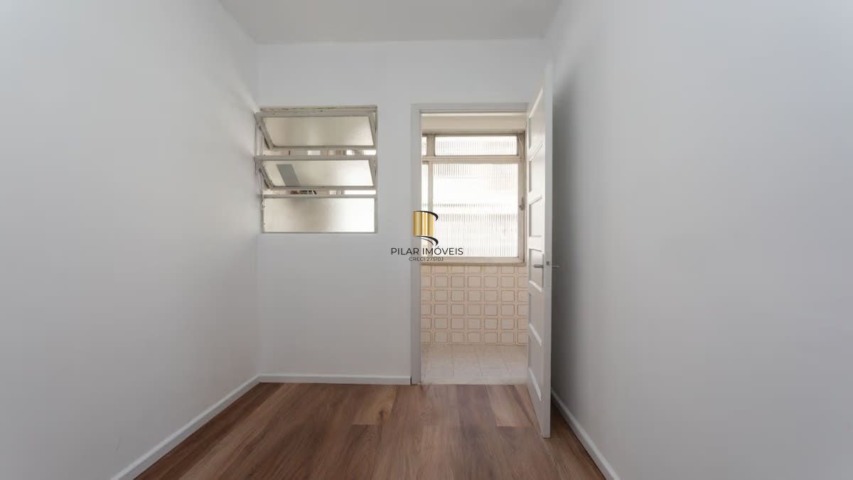 Apartamento de 2 dormitórios à venda em Petrópolis, Porto Alegre.