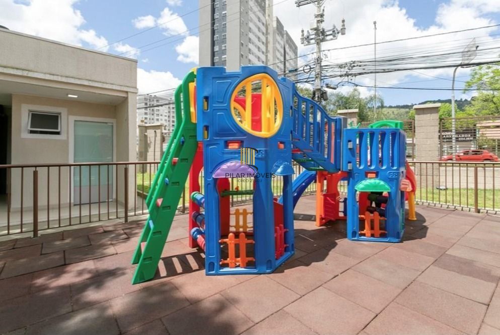 Apartamento 2 dormitórios no bairro Morro Santana
