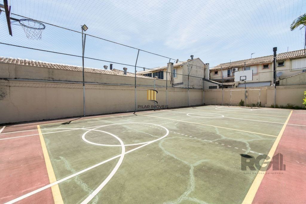 Casa em condomínio fechado - 70m², 2 dormitórios, 1 vaga de garagem no bairro Humaitá
